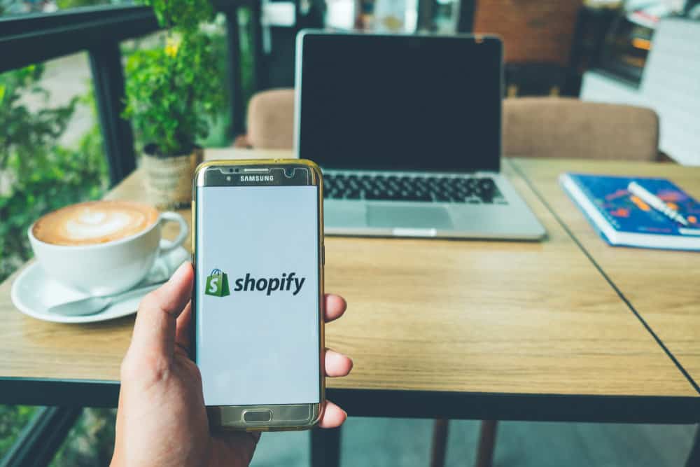 Shopify platform on mobile device